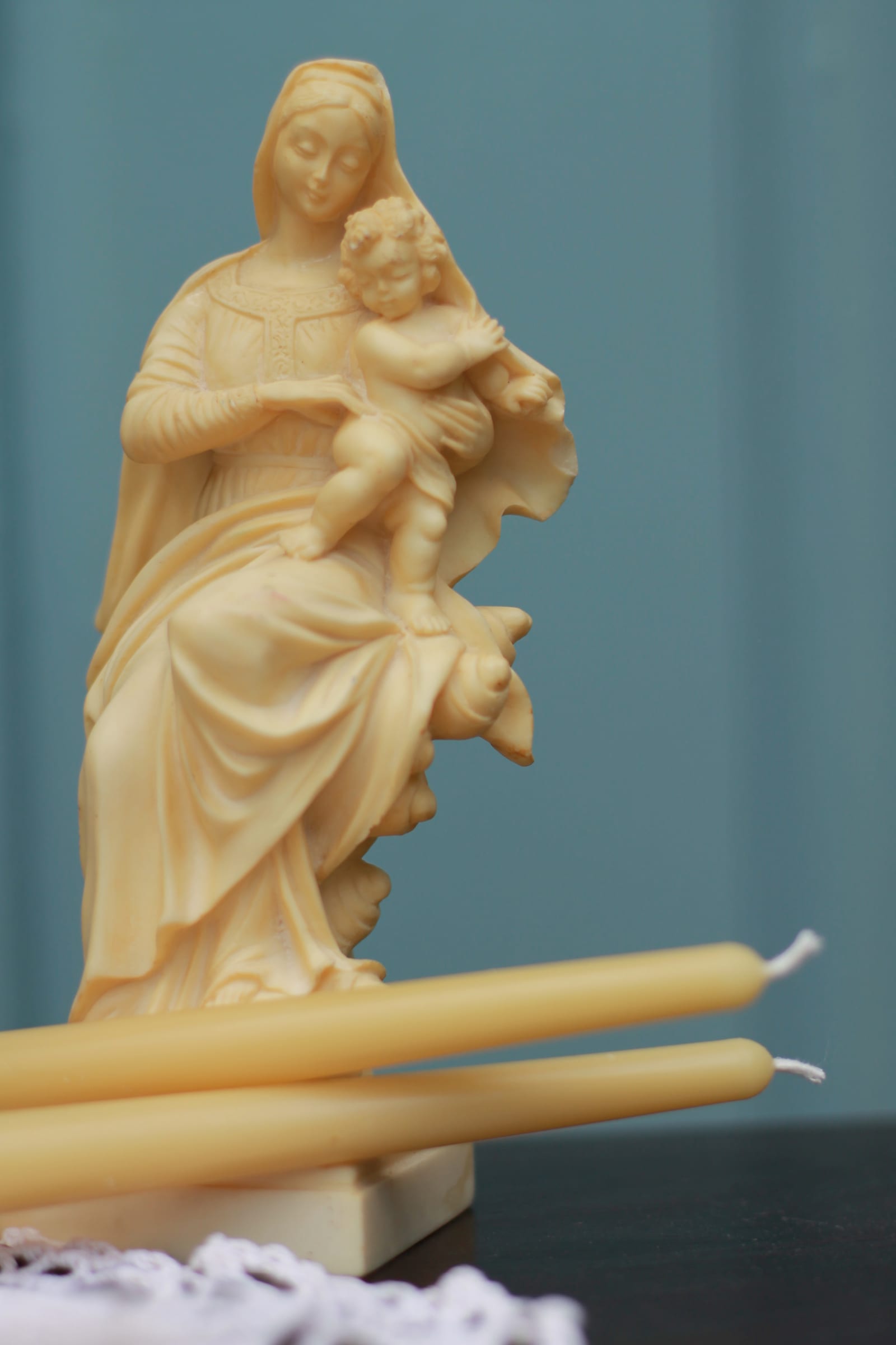Beeswax Taper Candles - Yellow
